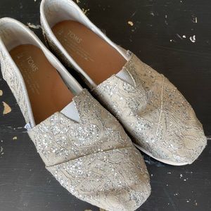 Toms glittered lace